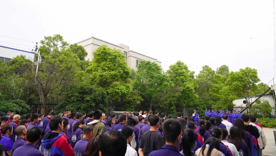 以練筑防 | 湘聯(lián)電纜大型消防演練圓滿(mǎn)完成！